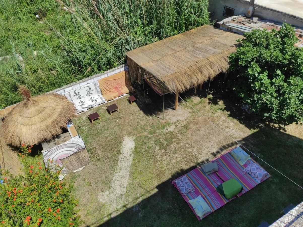 Pinegroove Hostel Vlora エクステリア 写真