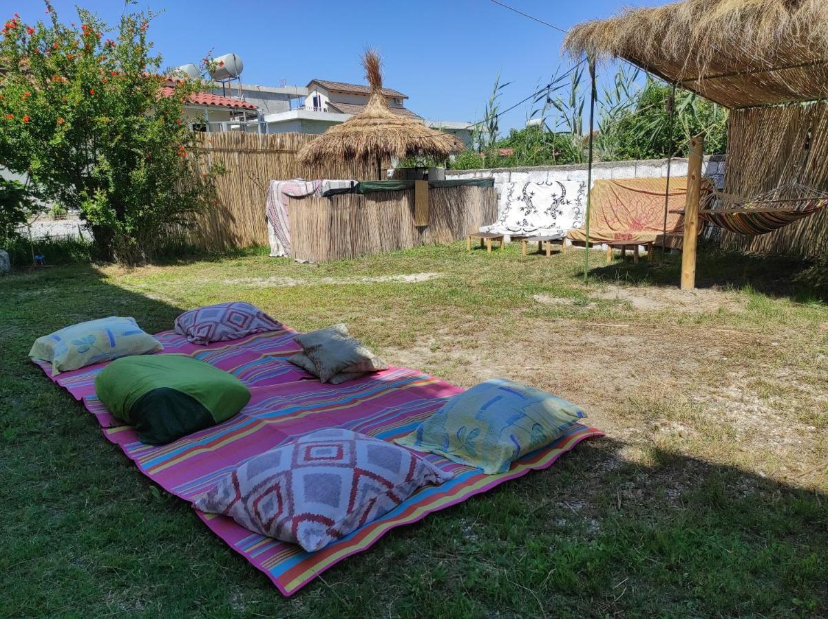 Pinegroove Hostel Vlora エクステリア 写真